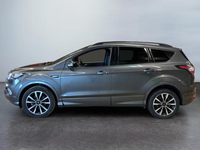 Ford Kuga image 4