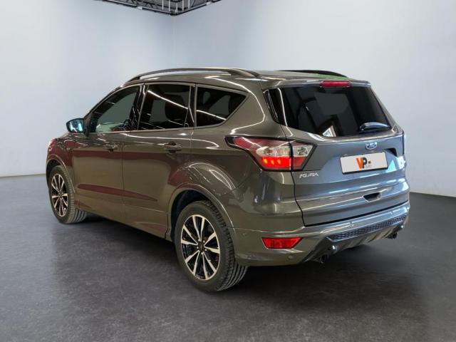 Ford Kuga image 3