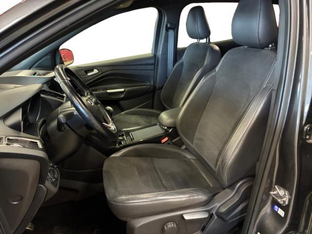 Ford Kuga image 5