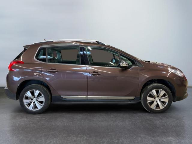 Peugeot 2008 image 2