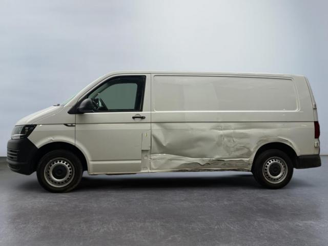 Volkswagen Transporter image 3