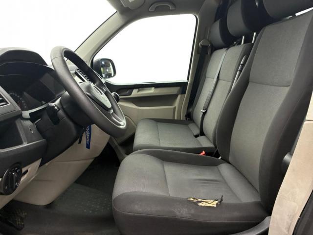 Volkswagen Transporter image 1