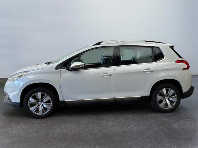 Peugeot 2008 image 8