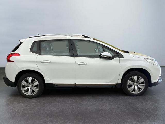 Peugeot 2008 image 7
