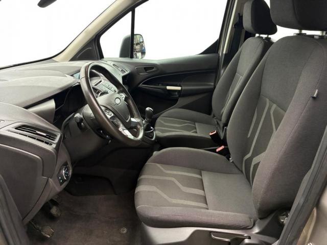 Ford Grand Tourneo Connect image 6