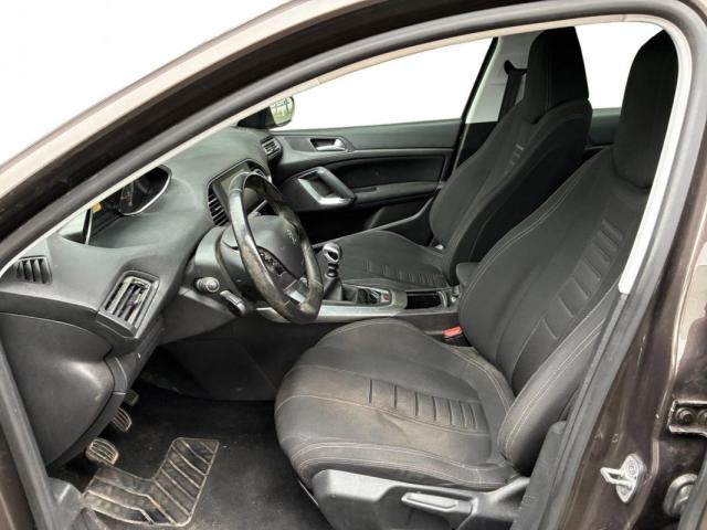 Peugeot 308 image 6