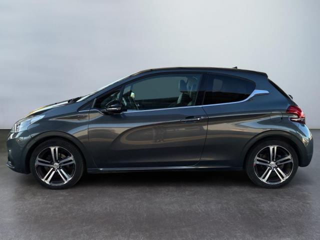 Peugeot 208 image 8