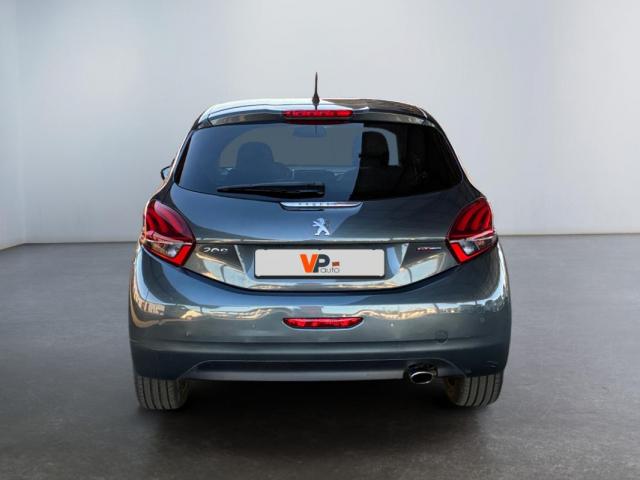 Peugeot 208 image 6