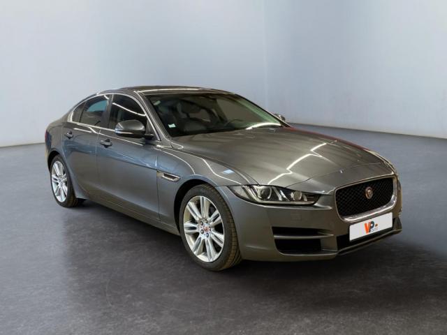 Jaguar Xe image 5