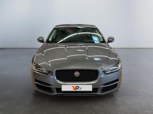 Jaguar Xe image 7