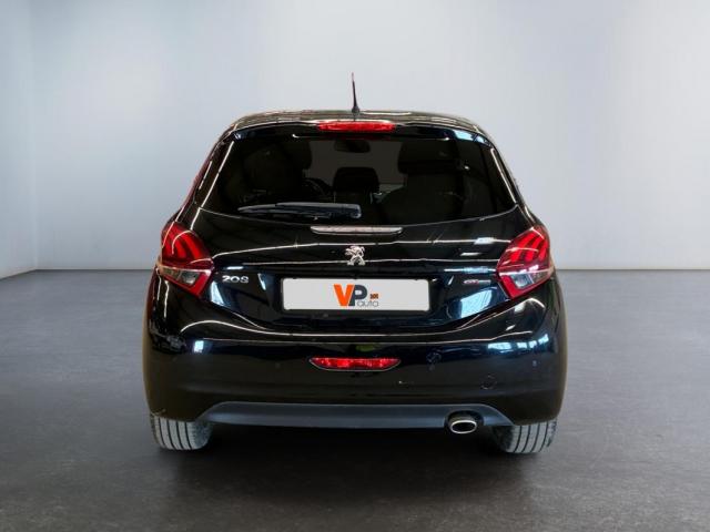 Peugeot 208 image 2