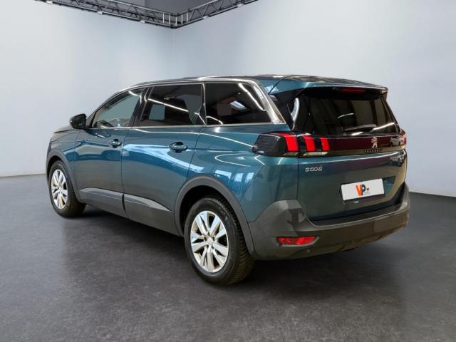 Peugeot 5008 image 1
