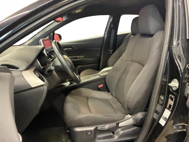 Toyota C-Hr image 5