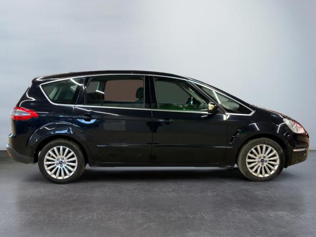 Ford S-Max image 3