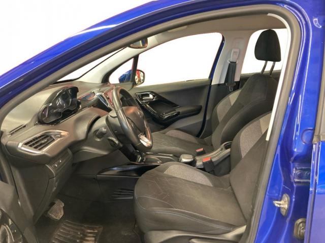 Peugeot 2008 image 3