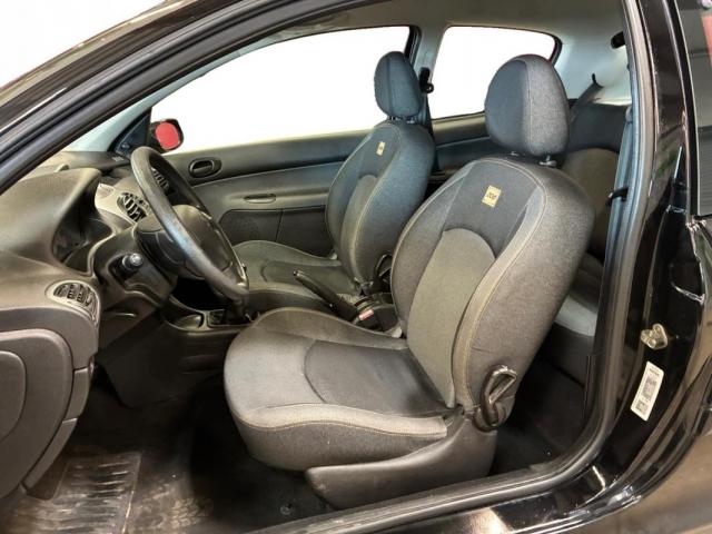 Peugeot 206 image 7