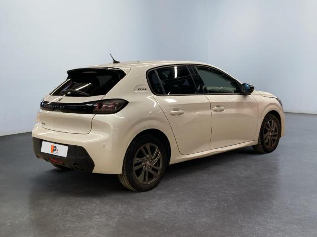 Peugeot 208 image 3