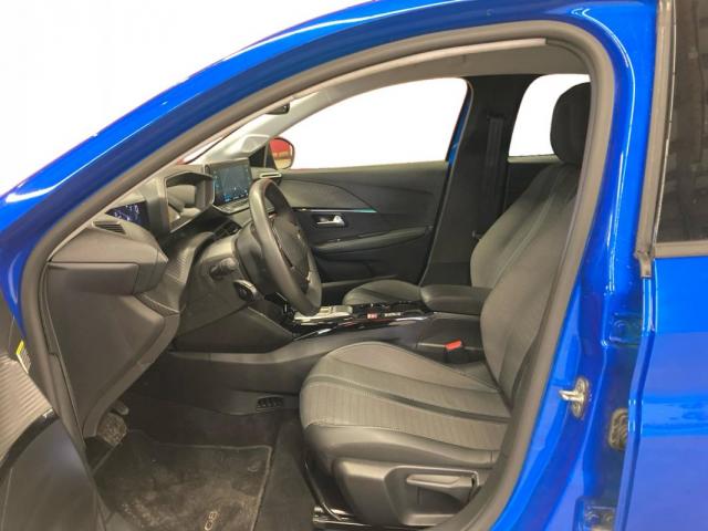 Peugeot 208 image 6