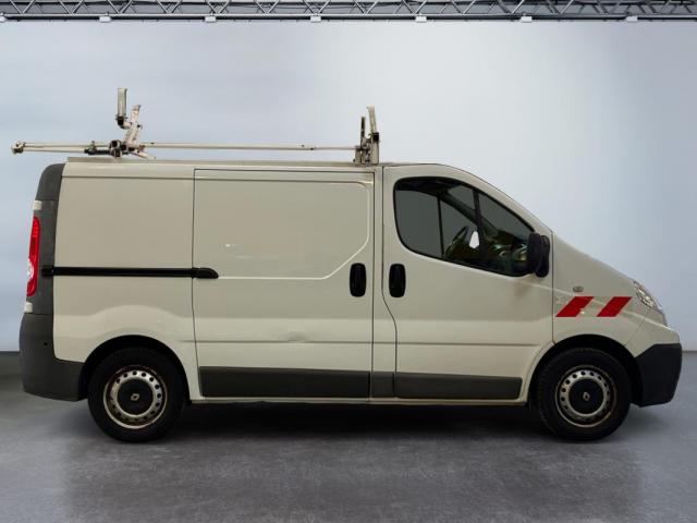 Renault Trafic image 7