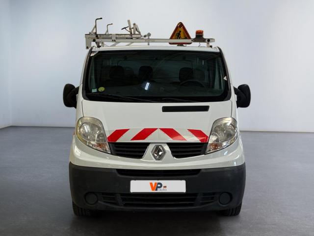 Renault Trafic image 2