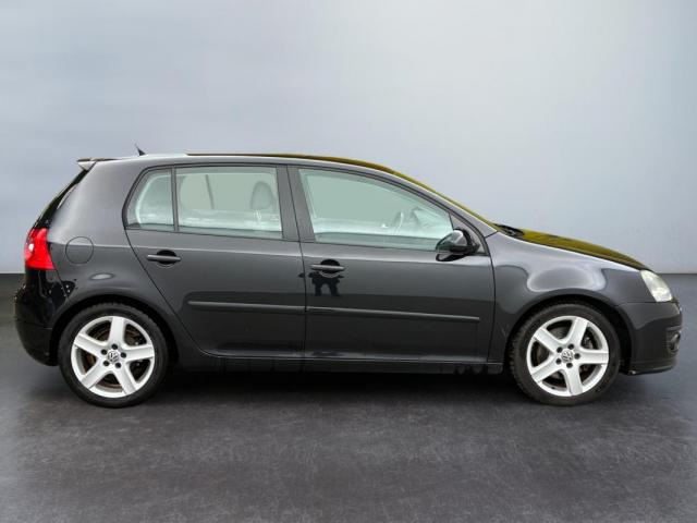 Volkswagen Golf image 5