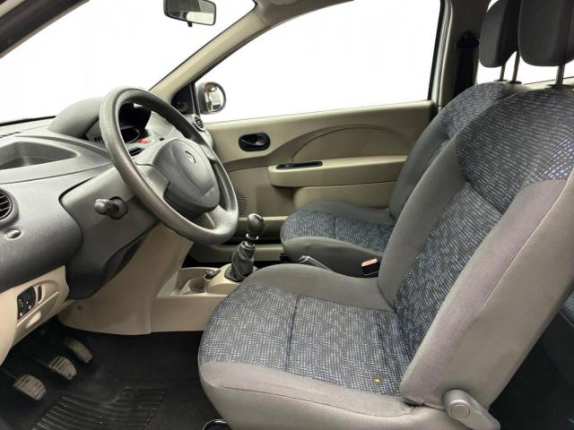 Renault Twingo image 8