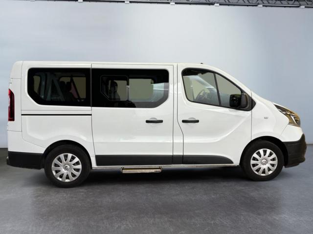 Renault Trafic image 1