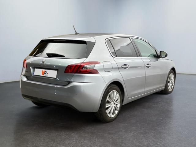 Peugeot 308 image 1
