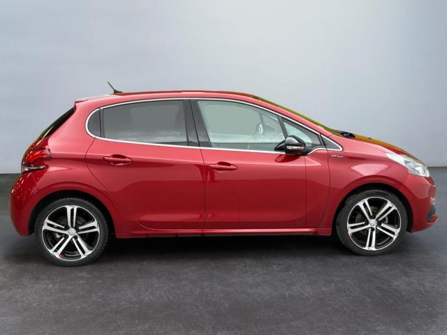 Peugeot 208 image 7