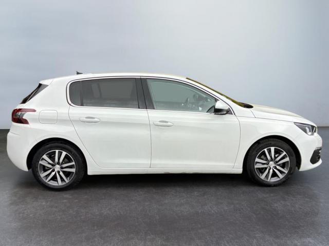 Peugeot 308 image 3