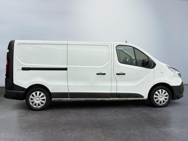 Renault Trafic image 8