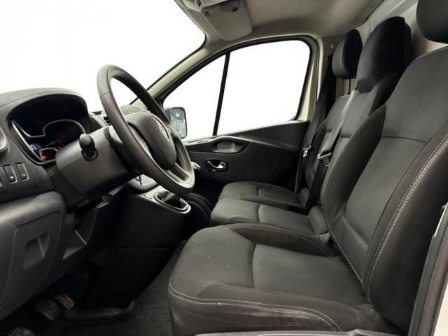 Renault Trafic image 7