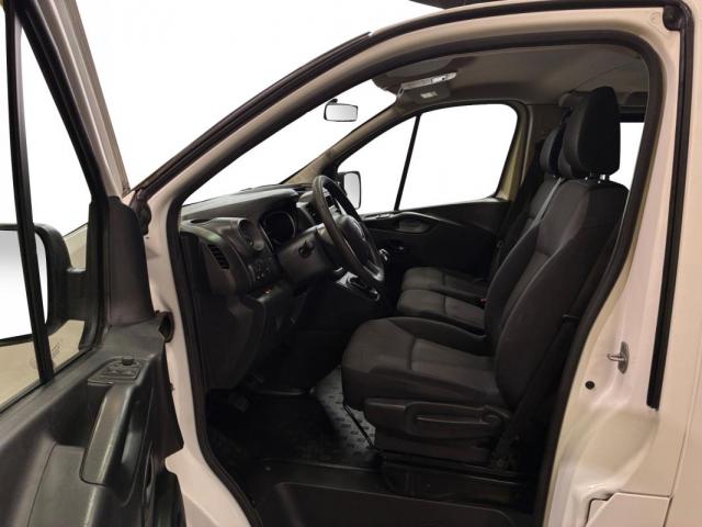 Renault Trafic image 7
