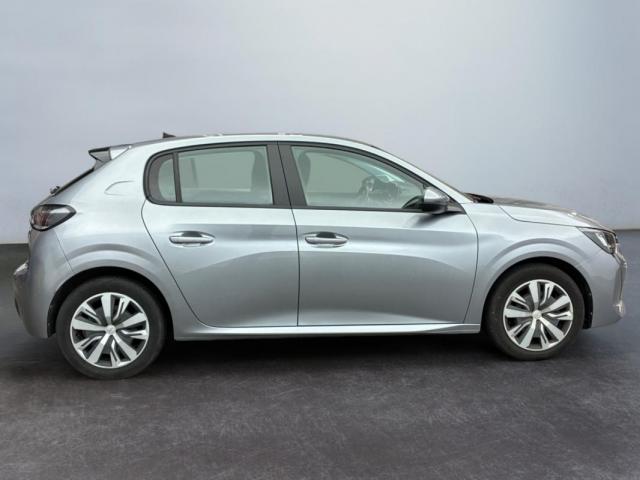 Peugeot 208 image 3