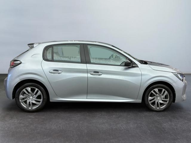 Peugeot 208 image 7