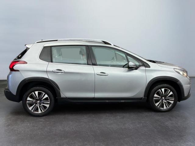 Peugeot 2008 image 5