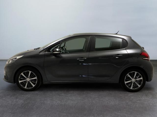 Peugeot 208 image 6
