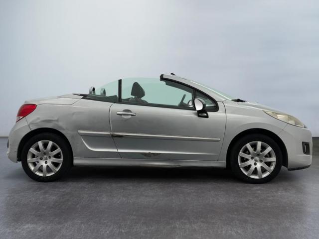 Peugeot 207 Cc image 2