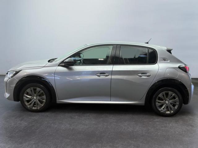 Peugeot 208 image 1