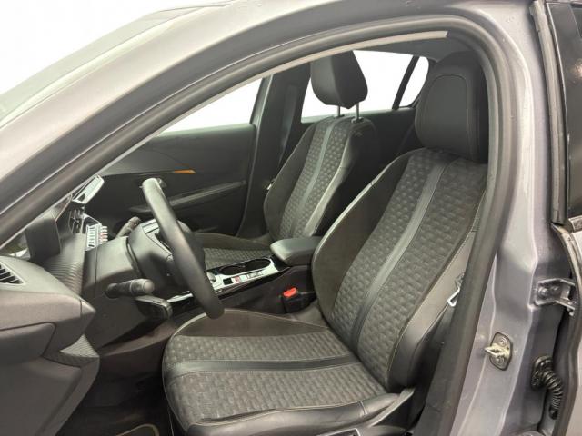 Peugeot 208 image 5