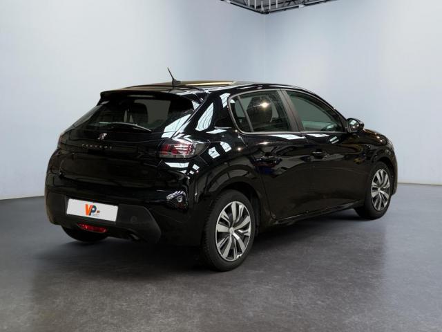 Peugeot 208 image 8