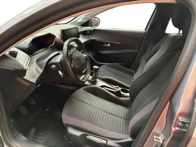 Peugeot 208 image 4