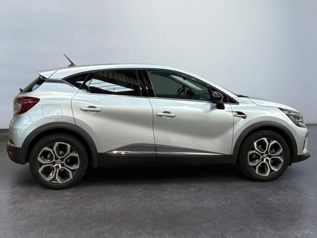 Renault Captur image 2