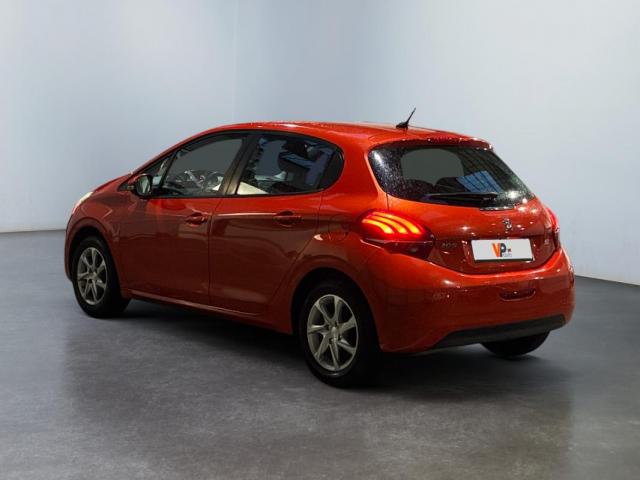Peugeot 208 image 3