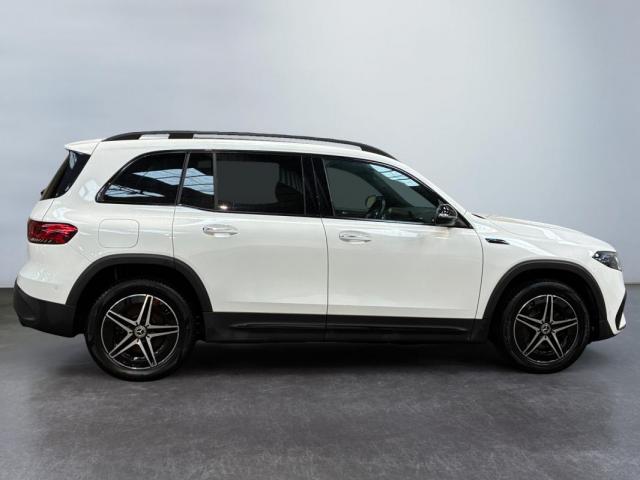 Mercedes Benz Eqb image 2
