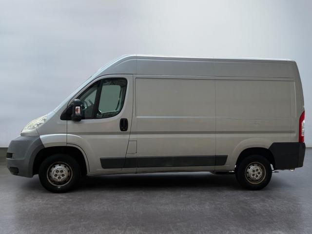 Peugeot Boxer image 1