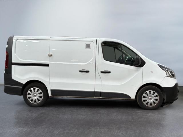 Renault Trafic image 3