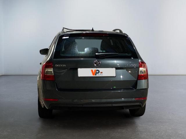 Skoda Octavia image 4