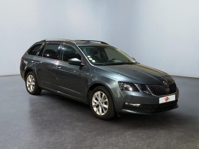Skoda Octavia image 2