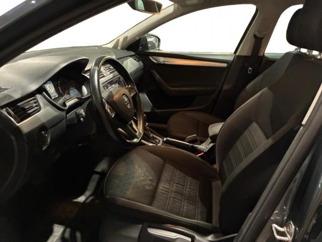 Skoda Octavia image 3